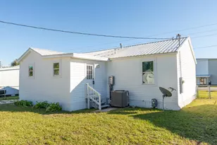1610 Long Ave, Port Saint Joe, FL 32456 - Photo 2