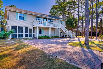 924 E Pine Ave, Saint George Island, FL 32328 - Photo 38