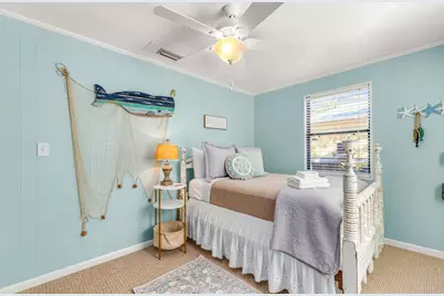 924 E Pine Ave, Saint George Island, FL 32328 - Photo 14