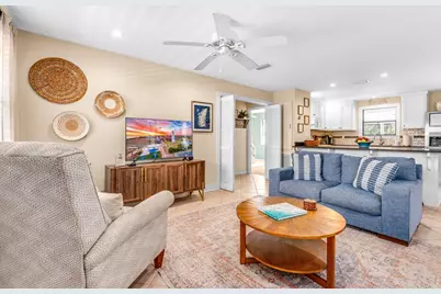 924 E Pine Ave, Saint George Island, FL 32328 - Photo 2