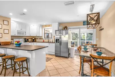 924 E Pine Ave, Saint George Island, FL 32328 - Photo 4