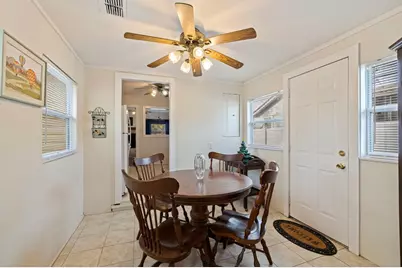 1821 34th Ave N, Saint Petersburg, FL 33713 - Photo 12