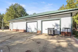 4686 Dunaway Rd, Bascom, FL 32423 - Photo 30