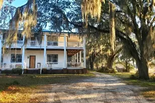 4686 Dunaway Rd, Bascom, FL 32423 - Photo 1