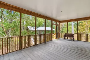 100 Melanie Ln, Apalachicola, FL 32320 - Photo 18