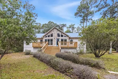 100 Melanie Ln, Apalachicola, FL 32320 - Photo 2