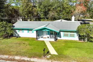 269 Fred Meyer St, Apalachicola, FL 32320 - Photo 2
