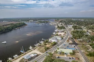 401 St James Ave, Carrabelle, FL 32323 - Photo 14