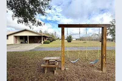221 Annie Ave, Wewahitchka, FL 32465 - Photo 2