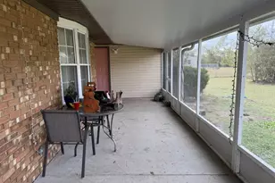 221 Annie Ave, Wewahitchka, FL 32465 - Photo 10