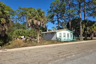 116 SE Ave A, Carrabelle, FL 32322 - Photo 1