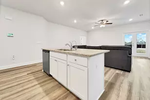 512 Vermilion Cir, Port Saint Joe, FL 32456 - Photo 6