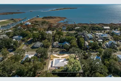 23 8th St, Apalachicola, FL 32320 - Photo 40