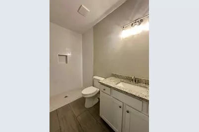 279 Seven Springs Dr, Wewahitchka, FL 32465 - Photo 10