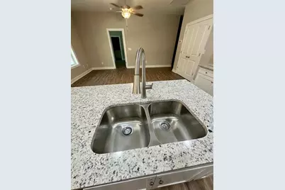 279 Seven Springs Dr, Wewahitchka, FL 32465 - Photo 8