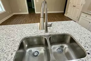 279 Seven Springs Dr, Wewahitchka, FL 32465 - Photo 8