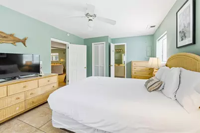 801 W Gorrie Dr, Saint George Island, FL 32328 - Photo 16