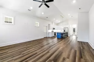 170 Shadow Bay Dr, Eastpoint, FL 32328 - Photo 10