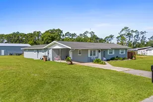 108 Monica Dr, Port Saint Joe, FL 32456 - Photo 2