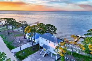 327 Cook St, Saint George Island, FL 32328 - Photo 4