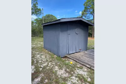 1048 W Bay Shore Dr, Saint George Island, FL 32328 - Photo 4