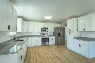 148 20th Ave, Apalachicola, FL 32320 - Photo 2