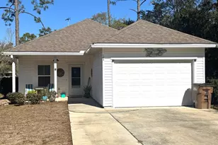 105 Saunders Cir, Port Saint Joe, FL 32456 - Photo 1