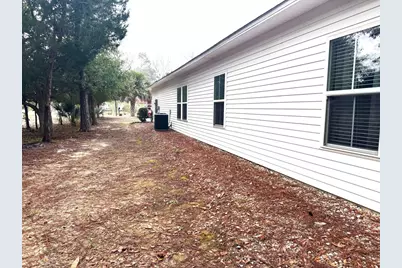 105 Saunders Cir, Port Saint Joe, FL 32456 - Photo 16