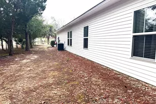 105 Saunders Cir, Port Saint Joe, FL 32456 - Photo 16