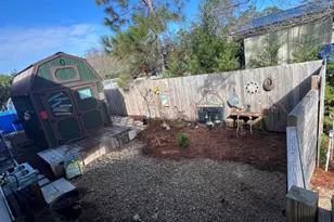 911 7th St, Carrabelle, FL 32322 - Photo 30