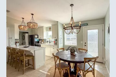 724 E Pine Ave, Saint George Island, FL 32328 - Photo 10