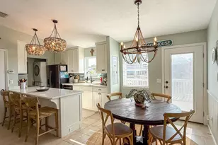 724 E Pine Ave, Saint George Island, FL 32328 - Photo 10