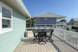 724 E Pine Ave, Saint George Island, FL 32328 - Photo 34