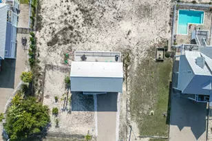 724 E Pine Ave, Saint George Island, FL 32328 - Photo 30