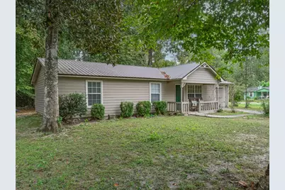 143 Ann Cir, Crawfordville, FL 32327 - Photo 1