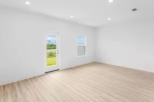 338 Chateau Ln, Port Saint Joe, FL 32456 - Photo 14