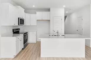 338 Chateau Ln, Port Saint Joe, FL 32456 - Photo 10