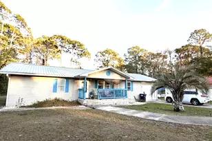 30 Jefferson St, Eastpoint, FL 32328 - Photo 2