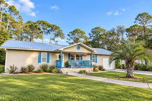 30 Jefferson St, Eastpoint, FL 32328 - Photo 2