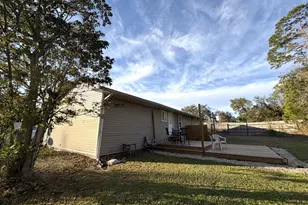 30 Jefferson St, Eastpoint, FL 32328 - Photo 24