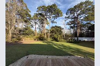 30 Jefferson St, Eastpoint, FL 32328 - Photo 24