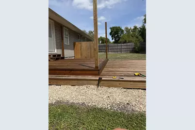 30 Jefferson St, Eastpoint, FL 32328 - Photo 20