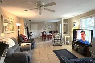 30 Jefferson St, Eastpoint, FL 32328 - Photo 6