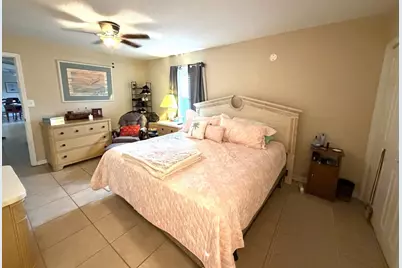 30 Jefferson St, Eastpoint, FL 32328 - Photo 12