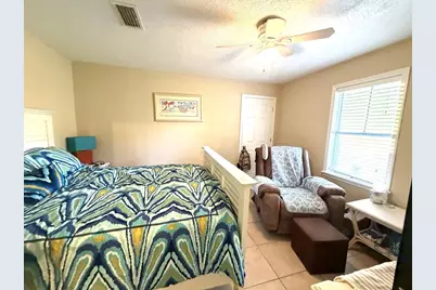30 Jefferson St, Eastpoint, FL 32328 - Photo 16