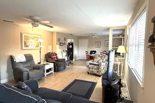 30 Jefferson St, Eastpoint, FL 32328 - Photo 6