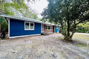 16 Adams St, Apalachicola, FL 32320 - Photo 2