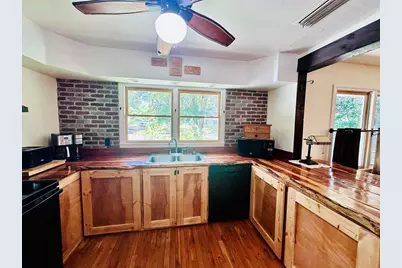 16 Adams St, Apalachicola, FL 32320 - Photo 10