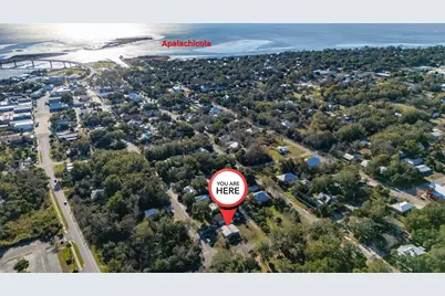 214 4th St, Apalachicola, FL 32320 - Photo 12