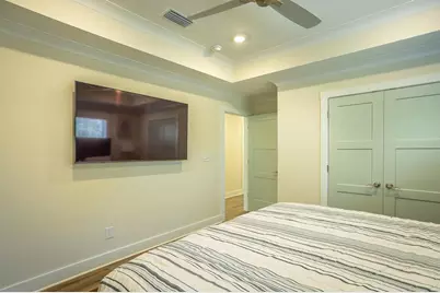 111 11th St, Apalachicola, FL 32320 - Photo 16